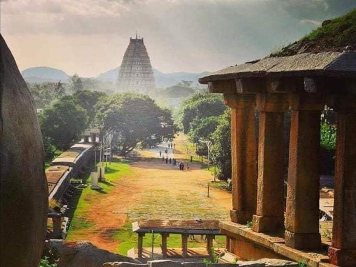 Om Shanti Om Home Stay & Cafe Hampi Esterno foto